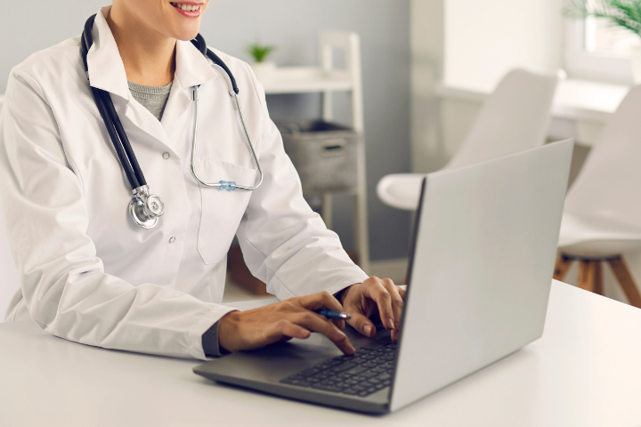 Nouveau départ dans le système de santé suisse : le dossier électronique de santé DES remplace le DEP